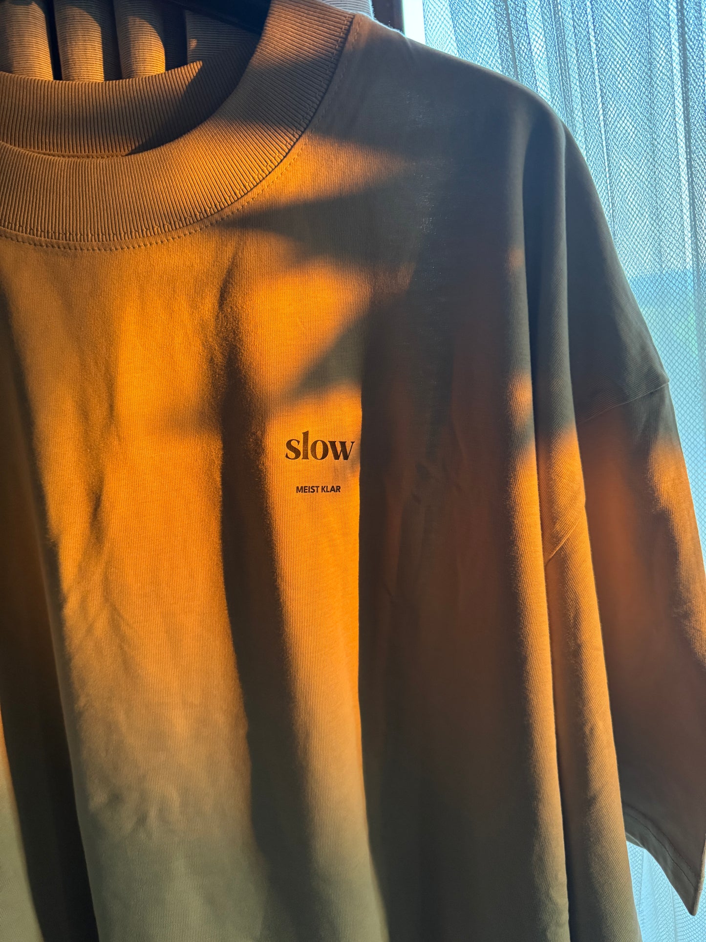 SLOW - OVERSIZE UNISEX T-SHIRT